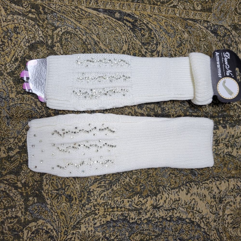 𝅺WHITE rhinestone studded Bling Arm Warmers- NWT